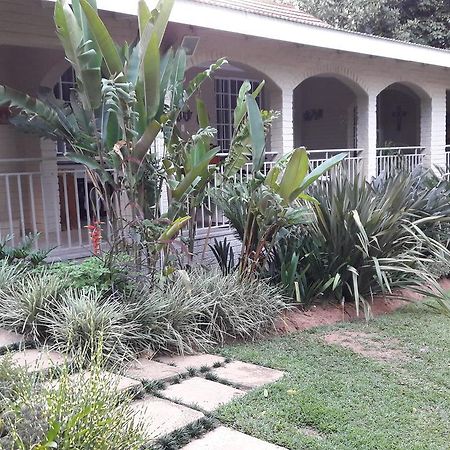 Js Inn Mbombela Exterior photo