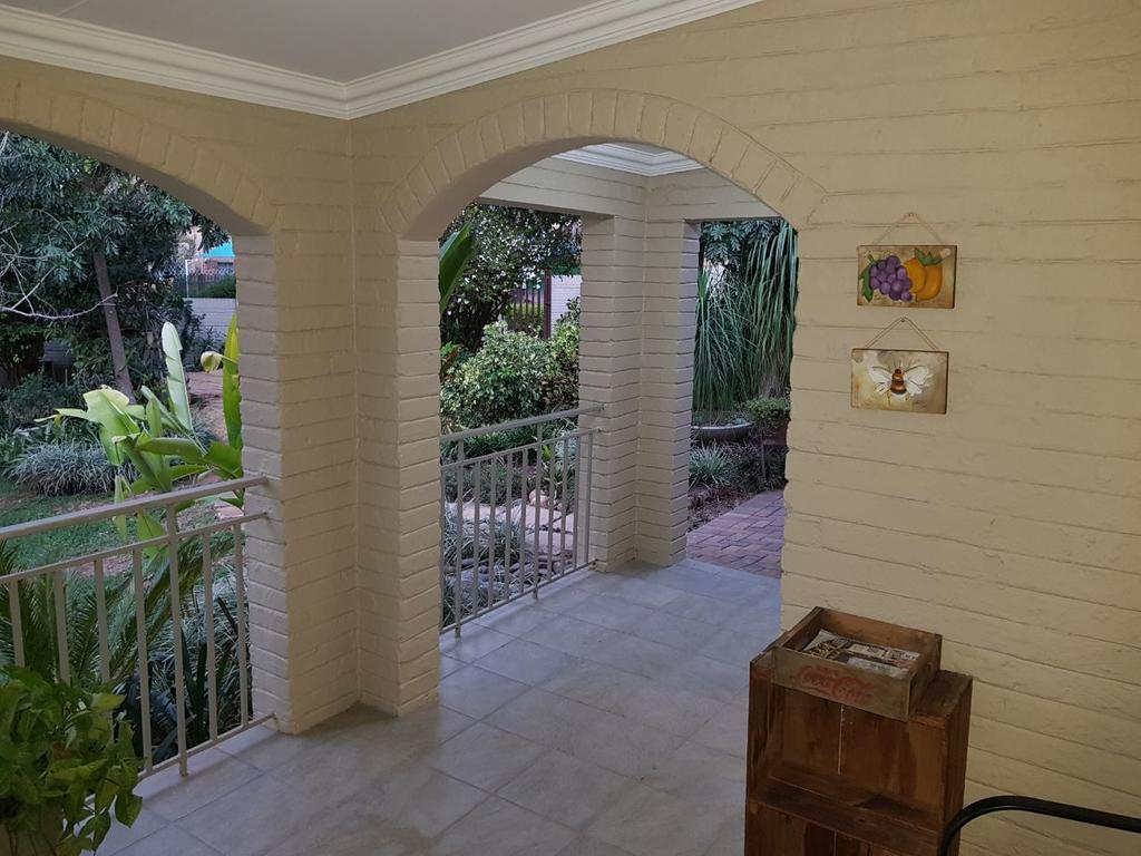 Js Inn Mbombela Exterior photo