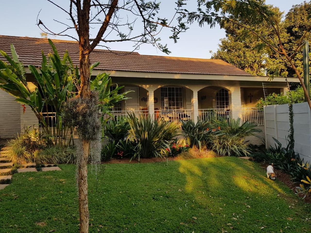 Js Inn Mbombela Exterior photo